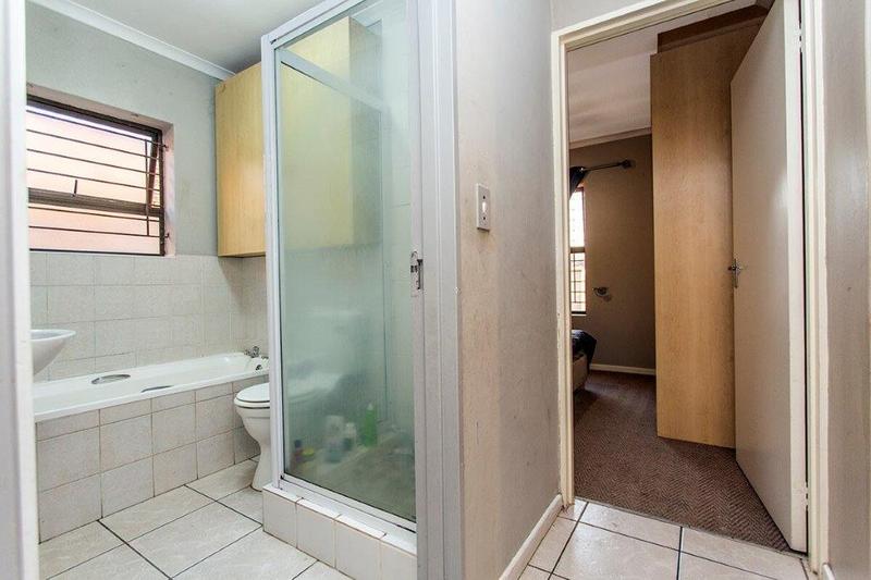 2 Bedroom Property for Sale in Normandie Western Cape